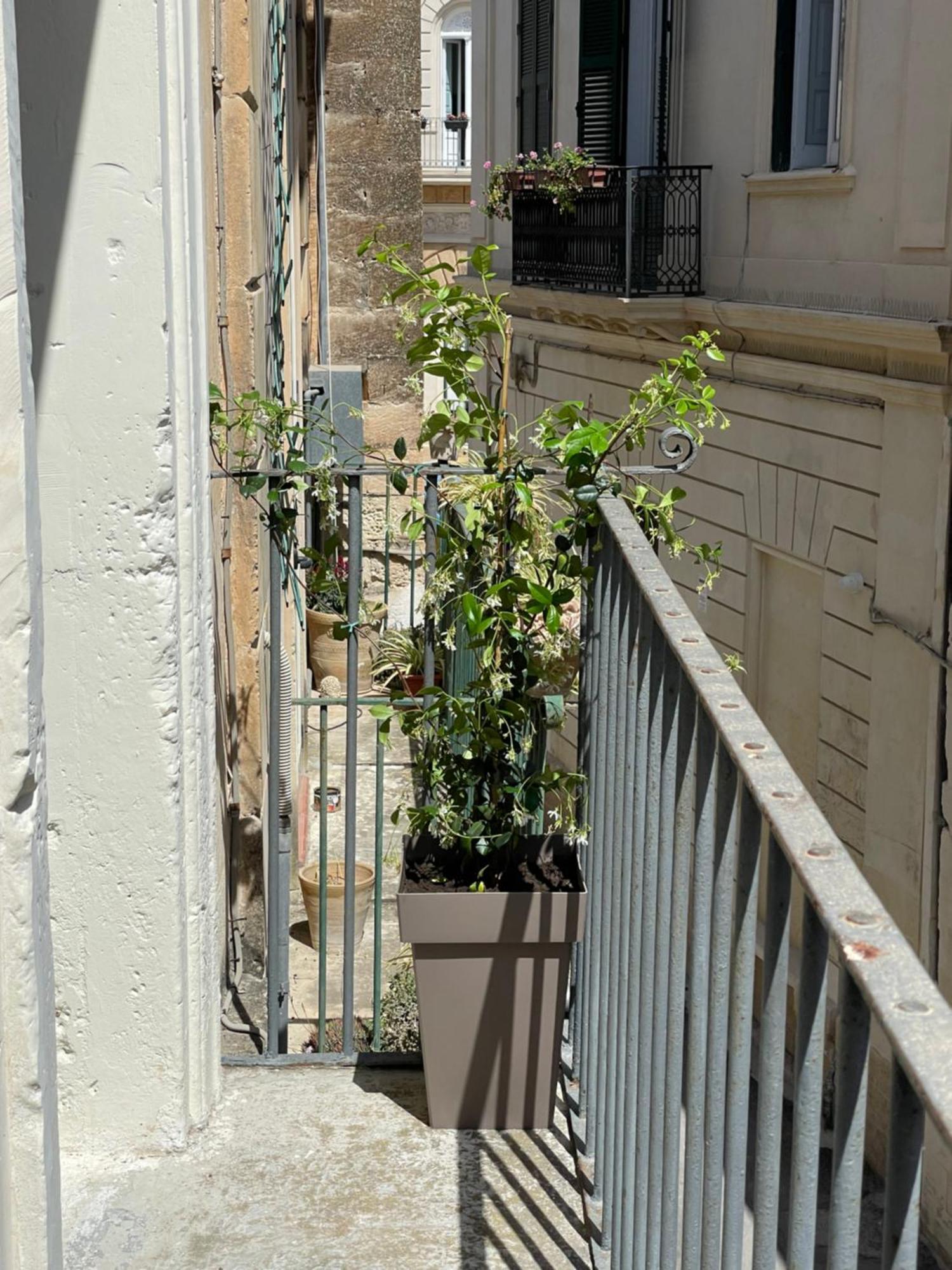 Appartamento Casa Caracciolo Lecce Esterno foto